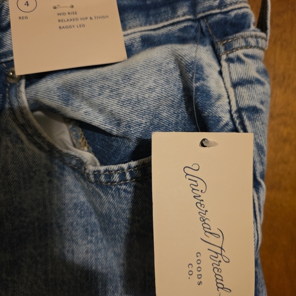 Universal Thread High Rise Light Blue Jeans - Picture 4 of 11